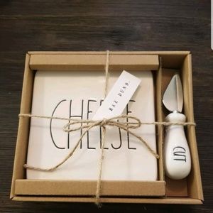 Rae Dunn Cheese Cutting Set